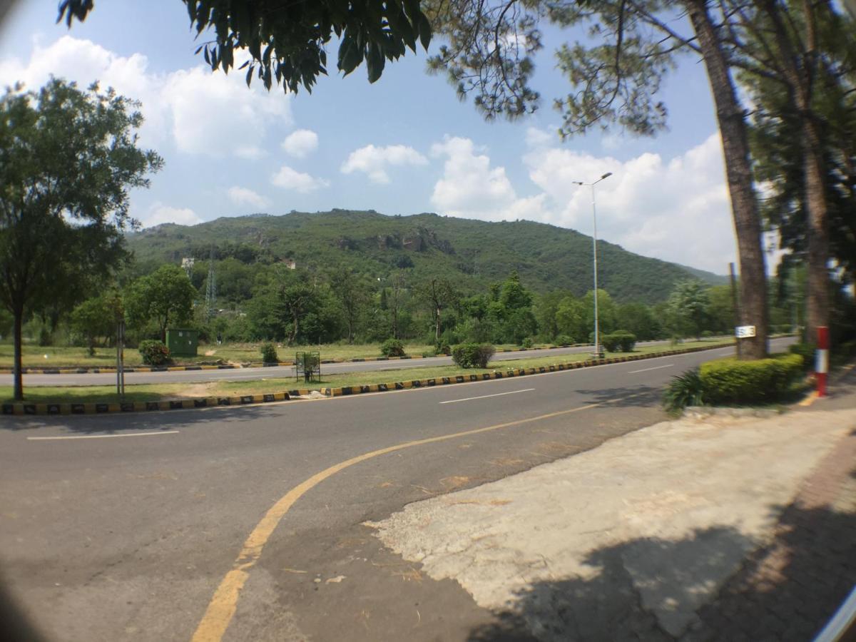 E Lodge Islamabad Exteriör bild