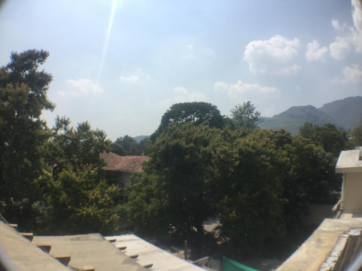 E Lodge Islamabad Exteriör bild